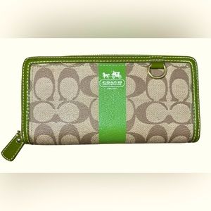 COACH HERITAGE SIGNATURE STRIPE WALLET